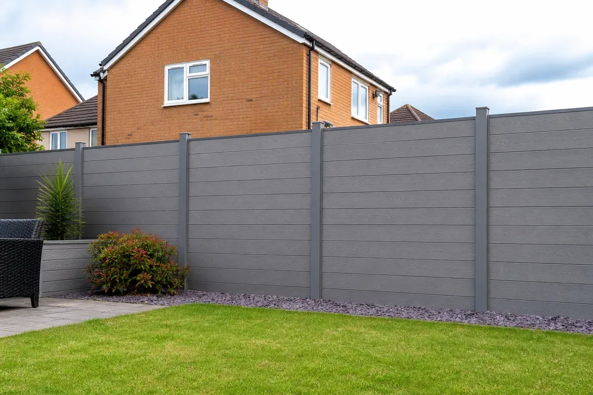 Low maintenance composite fencing in Wolverhampton